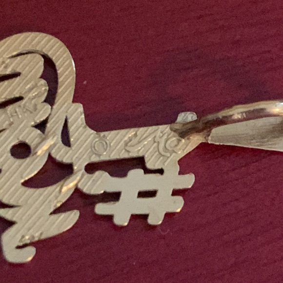 Vintage 14K Gold Mom Charm - Picture 5 of 6